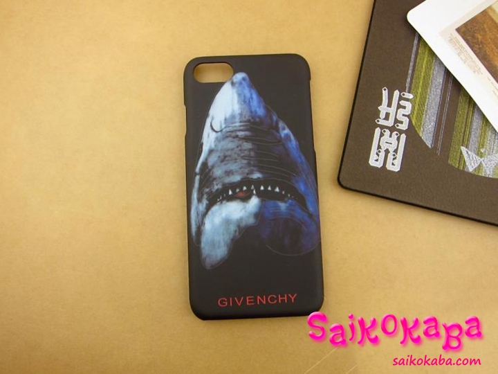 GIVENCHY IPHONE8 PLUS ケース