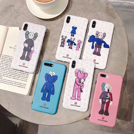 KAWS iPhone ケース