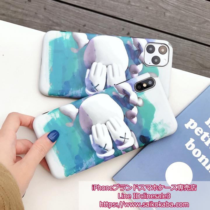 kaws iphone11pro case